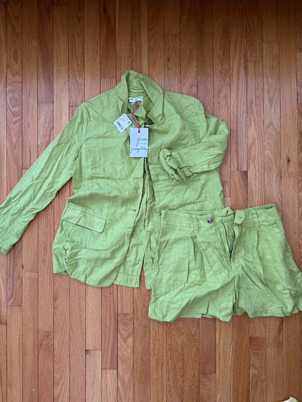 Free People, Suit set with shorts, S, Green linen - Picture 2 of 8